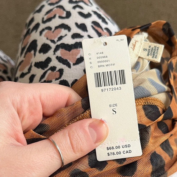 NWT Anthropologie sheer long sleeve - Picture 5 of 5